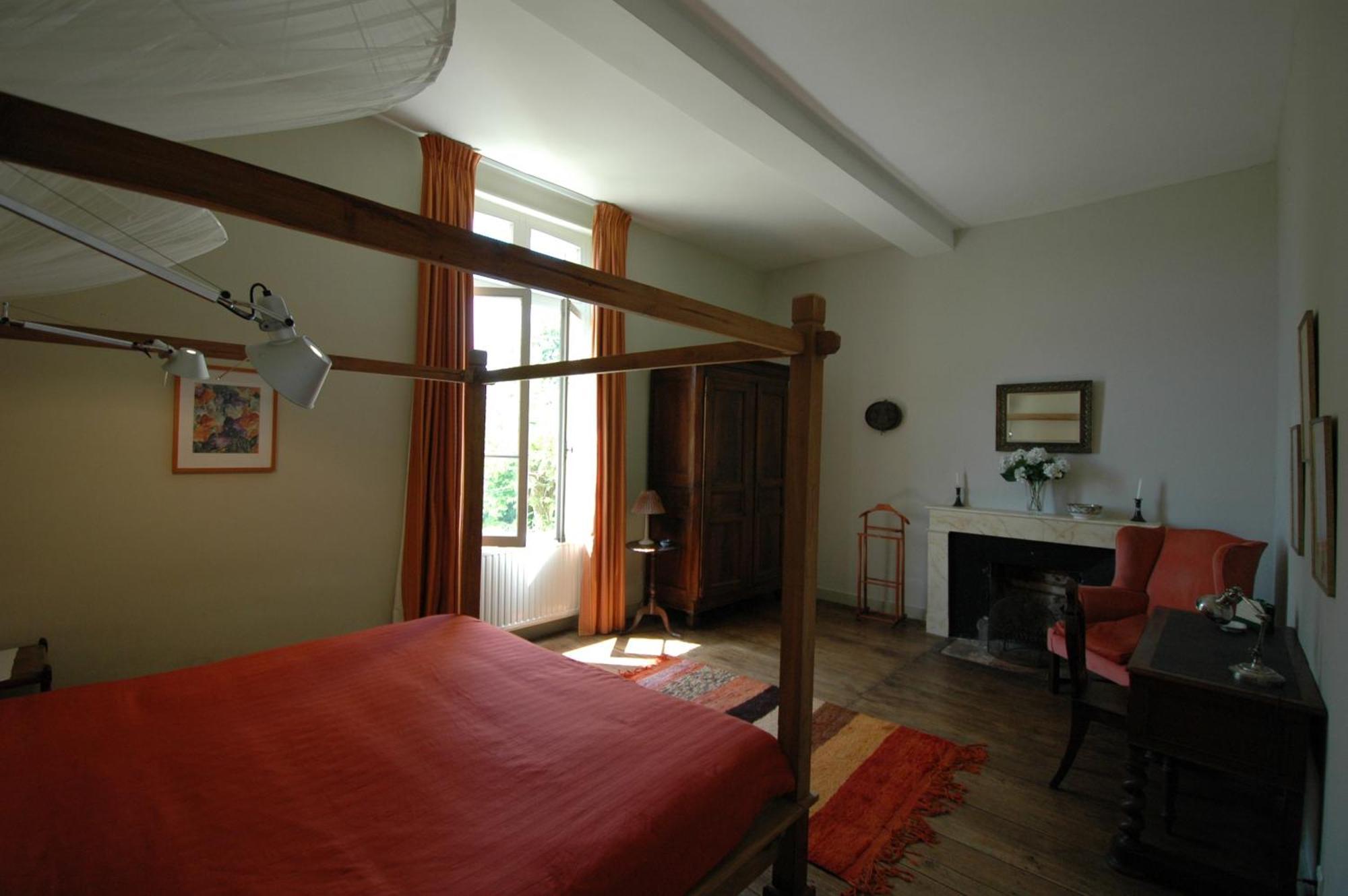 Faux  Chateau Le Tour - Chambres D'Hotes מראה חיצוני תמונה