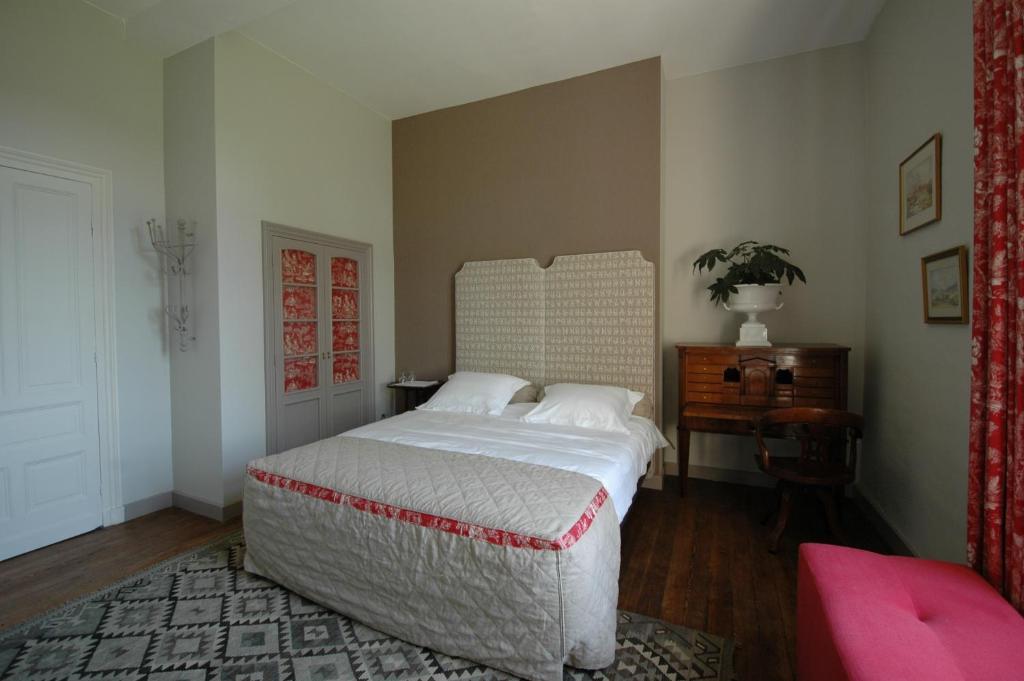 Faux  Chateau Le Tour - Chambres D'Hotes חדר תמונה